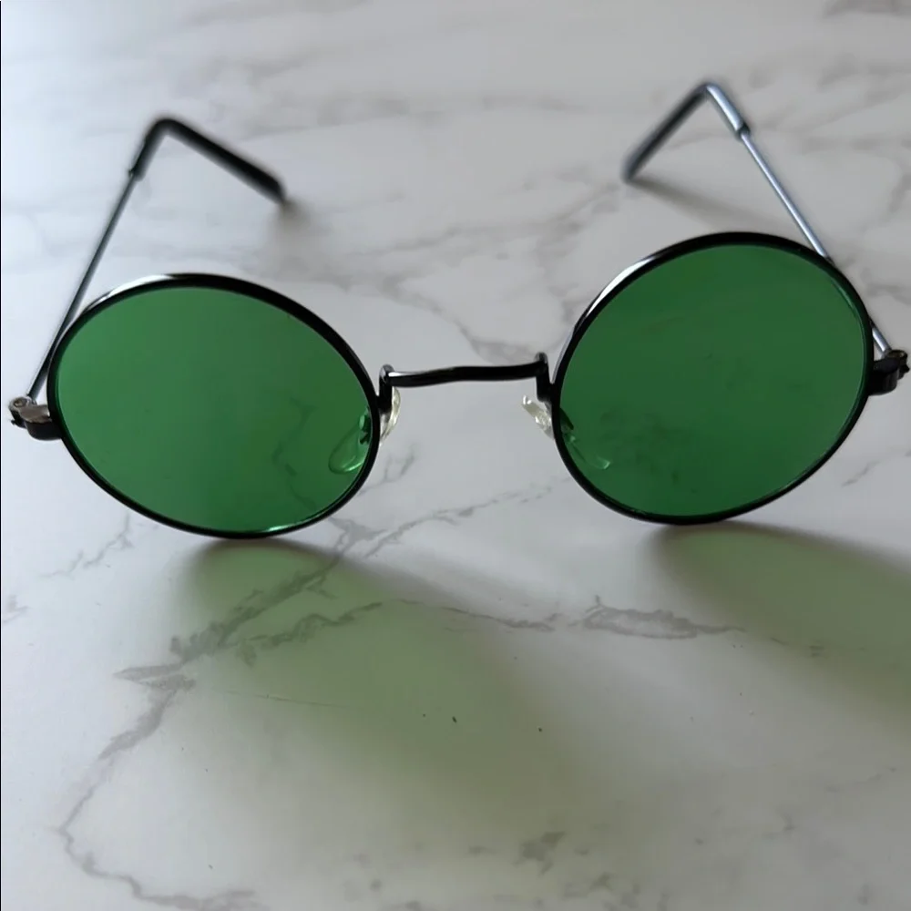 Trendy Circular Sunglasses with Green Lenses